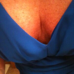 photo-4-blue-dress-cleavage